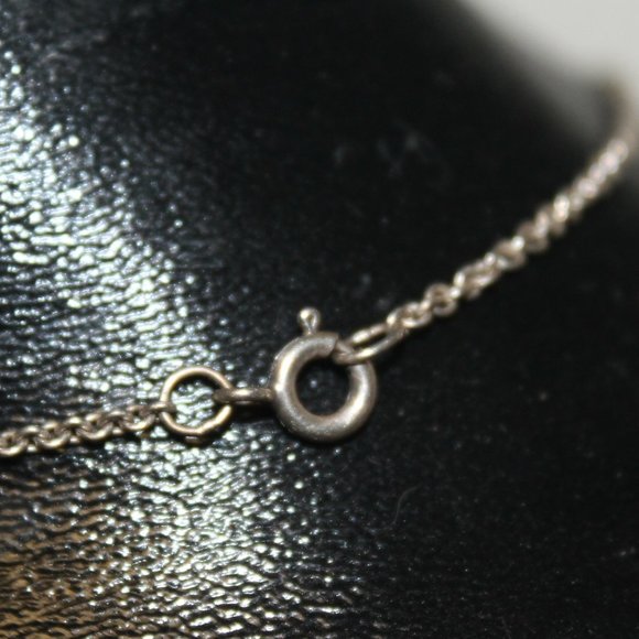 925 Pearl Sapphire Fish Fishy Pendant Necklace - Picture 4 of 10